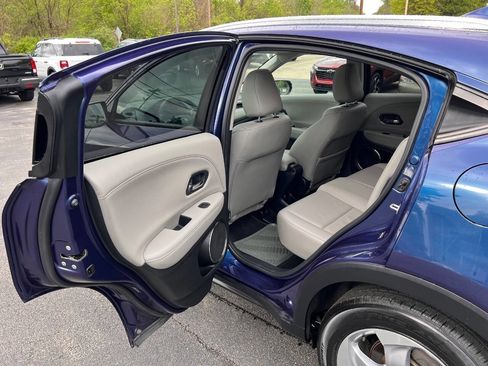Used 2017 Honda HR-V EX-L image 18