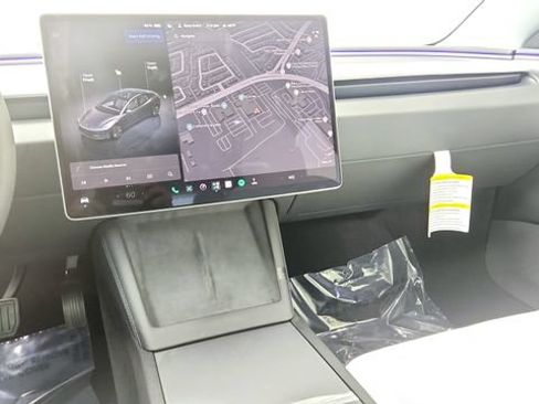 Used 2026 Tesla Model 3 RWD image 59