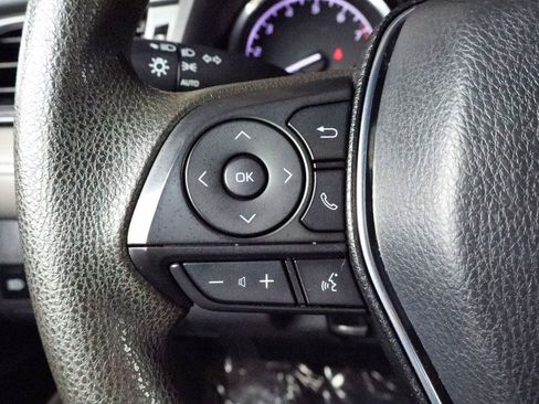 Used 2020 Toyota Camry LE FWD image 29