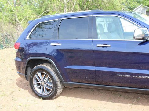 Used 2017 Jeep Grand Cherokee Limited image 5