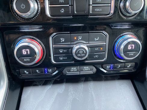 Used 2023 GMC Yukon Denali image 18