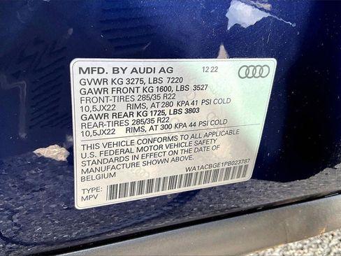 Certified 2023 Audi e-tron S Premium Plus w/ Black Optic Package image 29