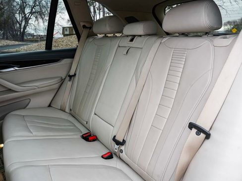 Used 2016 BMW X5 xDrive40e image 19