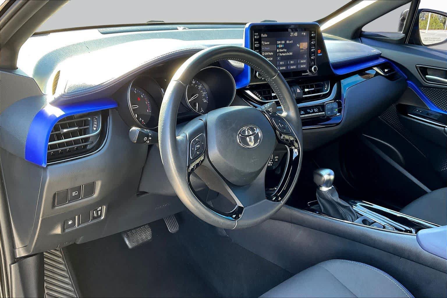 Used 2022 Toyota C-HR XLE FWD image 17