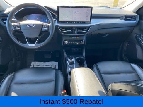 Used 2024 Ford Escape Platinum image 5