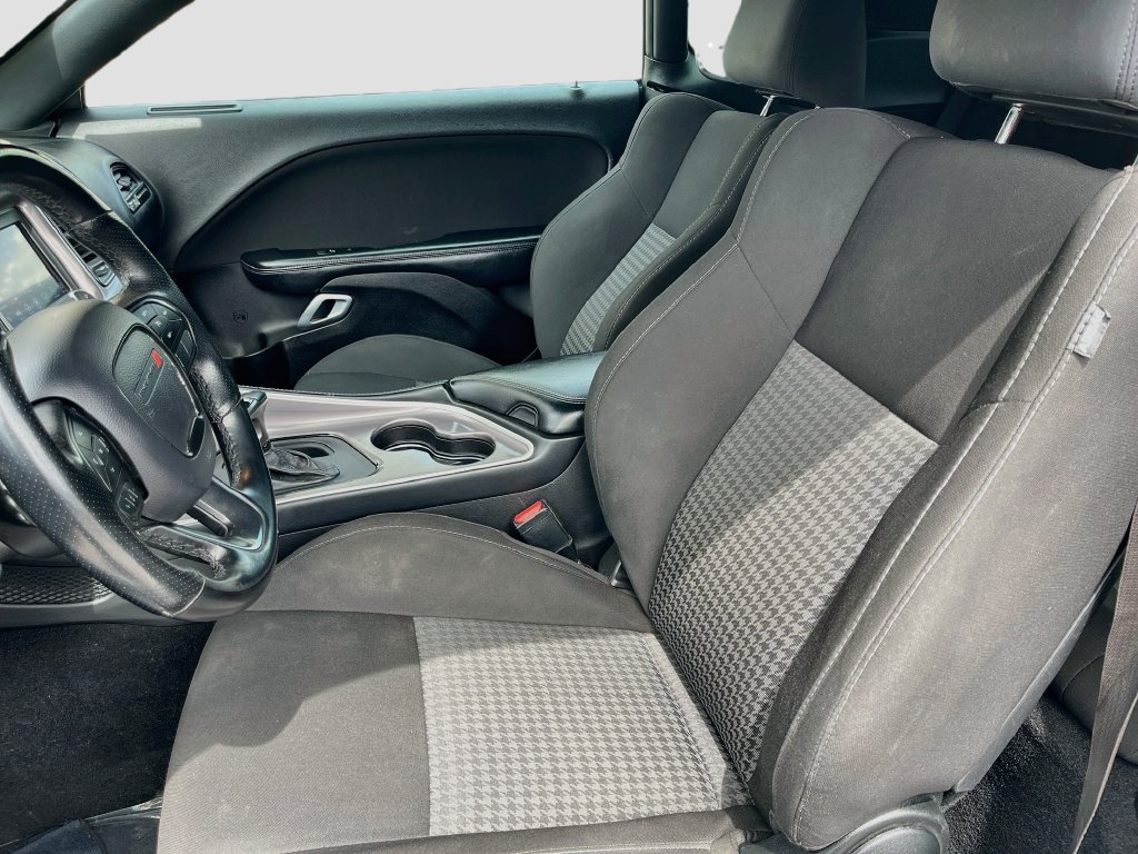 Used 2022 Dodge Challenger GT AWD/4WD image 19