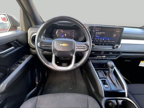 Used 2023 Chevrolet Colorado LT RWD image 5