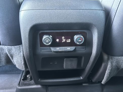 Used 2024 Chevrolet Traverse Z71 w/ LPO, Floor Liner Package image 22