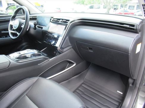 Used 2024 Hyundai Tucson Limited AWD/4WD image 10