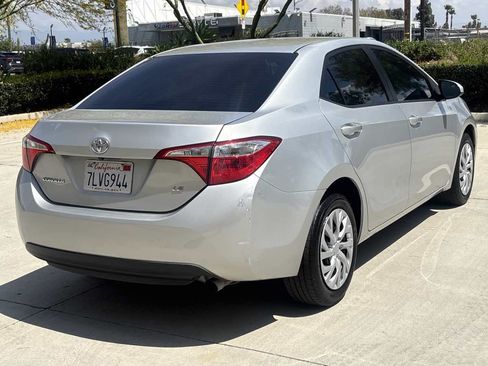 Used 2015 Toyota Corolla LE FWD image 3