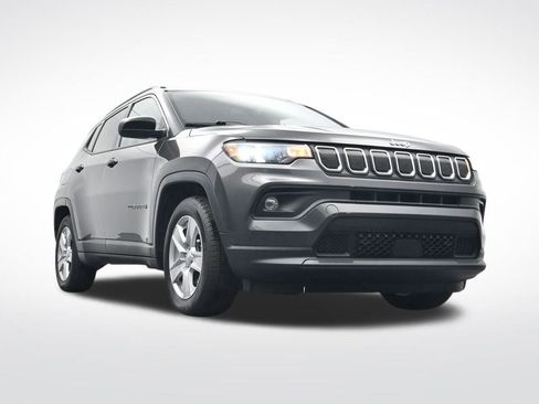 Used 2022 Jeep Compass Latitude w/ Sun and Sound Group image 34