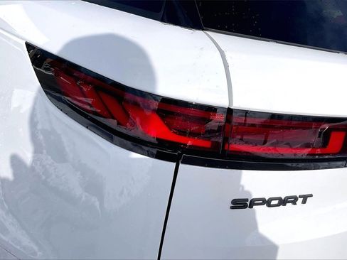 Certified 2023 Land Rover Range Rover Sport SE Dynamic image 23