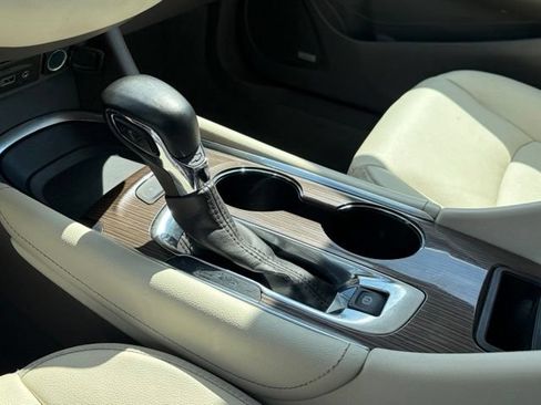 Used 2024 Chevrolet Malibu LT FWD image 25