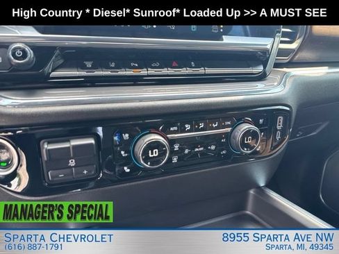 Used 2024 Chevrolet Silverado 2500 High Country AWD/4WD image 25