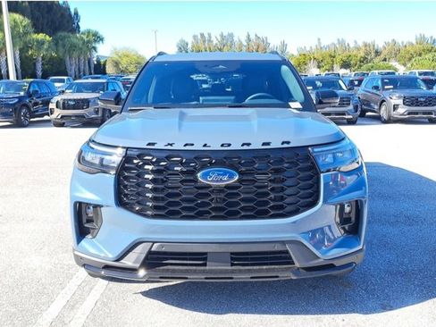 New 2026 Ford Explorer ST-Line RWD image 2