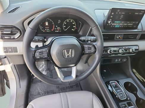 Certified 2025 Honda Pilot EX-L image 34