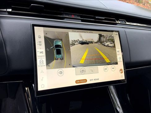 Used 2025 Land Rover Range Rover Sport Dynamic SE image 28