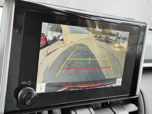Used 2025 Toyota RAV4 XLE AWD/4WD image 14