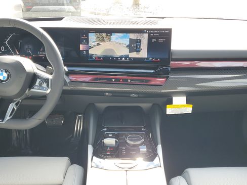 New 2026 BMW 540i xDrive w/ M Sport Package image 21