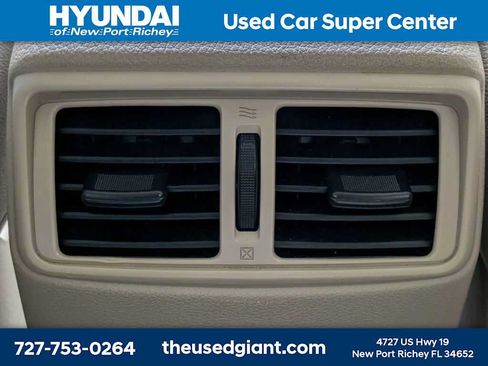 Used 2019 Nissan Rogue SL w/ Premium Package FWD image 17