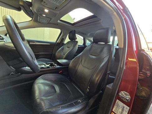 Used 2016 Ford Fusion Titanium image 10