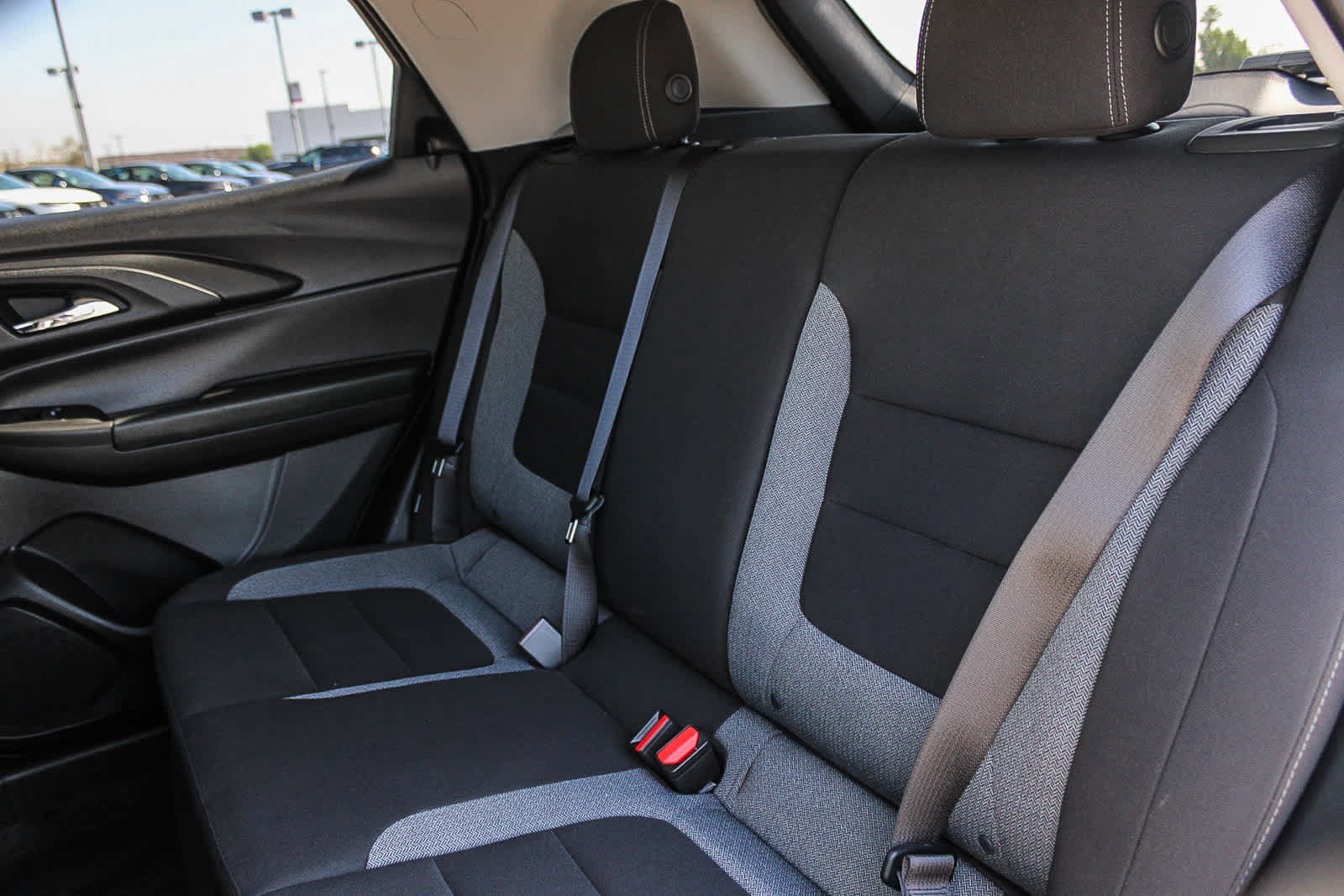 Used 2025 Chevrolet TrailBlazer LS w/ LS Convenience Package FWD image 18