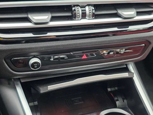 Used 2024 BMW i4 eDrive35 w/ Premium Package image 32