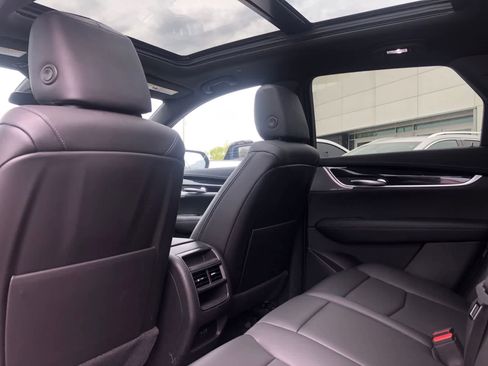 Used 2023 Cadillac XT5 Premium Luxury w/ LPO, Floor Liner Package AWD/4WD image 5