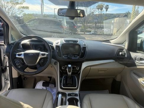 Used 2015 Ford C-MAX SEL w/ Equipment Group 302A image 8