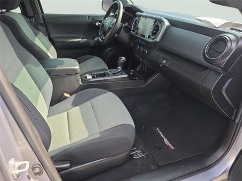 Used 2021 Toyota Tacoma TRD Sport RWD image 33