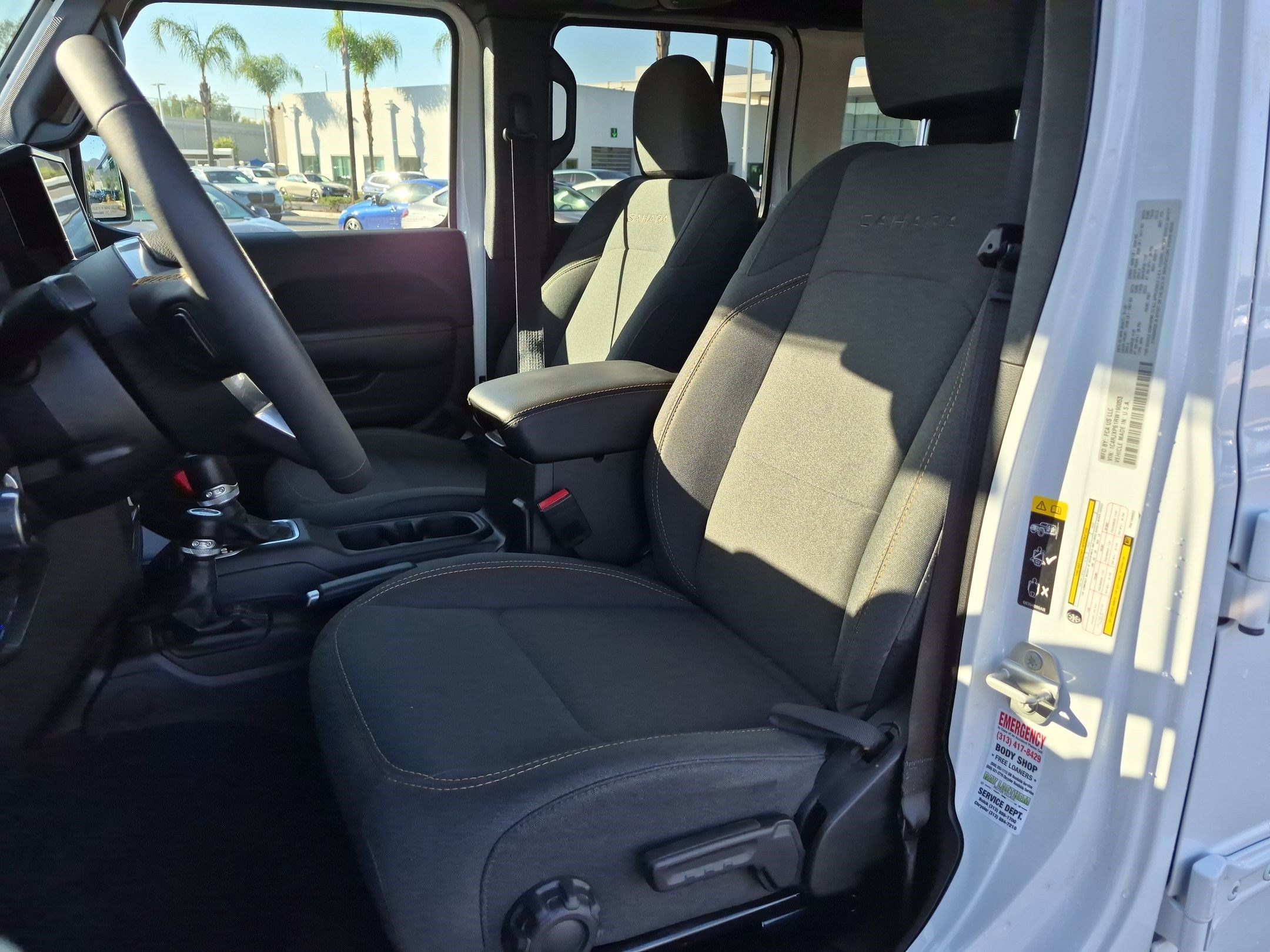 Used 2024 Jeep Wrangler Unlimited Sahara AWD/4WD image 16