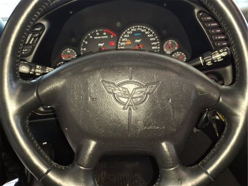 Used 2003 Chevrolet Corvette Convertible w/ Preferred Equipment Group1 image 10