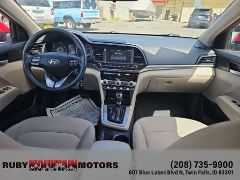 Used 2020 Hyundai Elantra SE FWD image 29