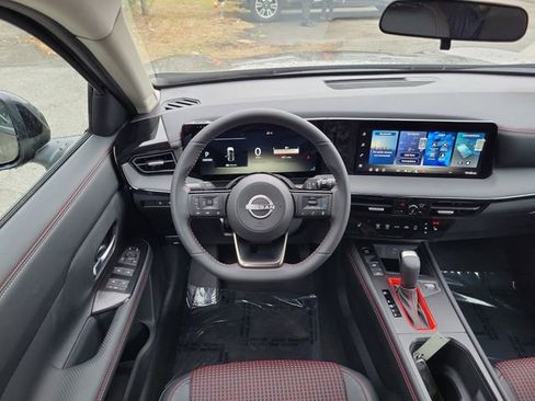 New 2026 Nissan Kicks SR w/ SR Premium Package FWD image 22