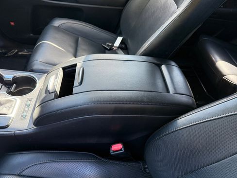 Used 2015 Toyota Highlander Limited Platinum AWD/4WD image 14