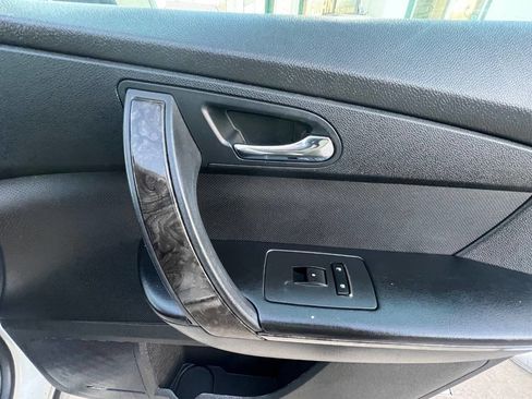 Used 2011 GMC Acadia Denali AWD/4WD image 14