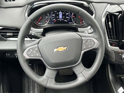 Certified 2023 Chevrolet Traverse Premier image 16
