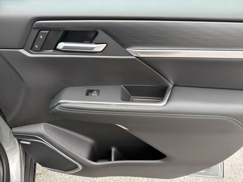 New 2026 GMC Acadia Elevation FWD image 15
