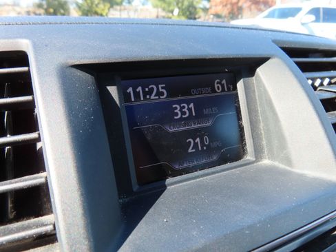 Used 2013 Toyota Highlander SE image 18