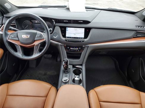 Used 2023 Cadillac XT5 Premium Luxury image 11