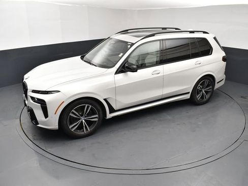 Used 2023 BMW X7 M60i w/ Executive Package AWD/4WD image 15