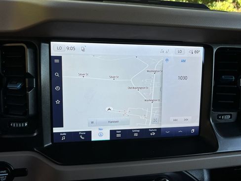 Used 2022 Ford Bronco Wildtrak AWD/4WD image 17