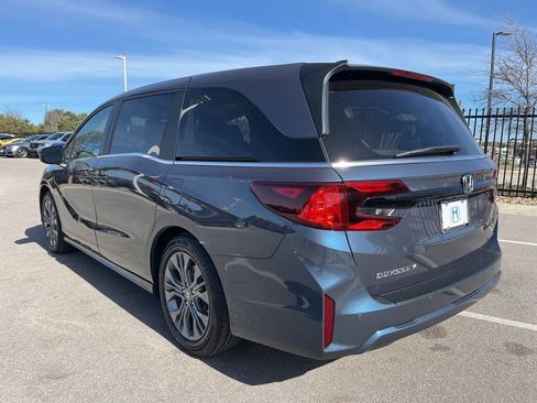 Certified 2026 Honda Odyssey Touring image 6