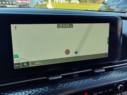 Used 2022 Kia Carnival SX Prestige image 33