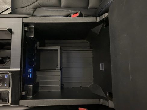 Used 2024 Toyota Tundra Platinum w/ TRD Off-Road Package image 27