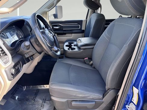 Used 2019 RAM 2500 Big Horn image 10