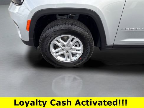 New 2025 Jeep Grand Cherokee Laredo w/ Trailer Tow Package image 22