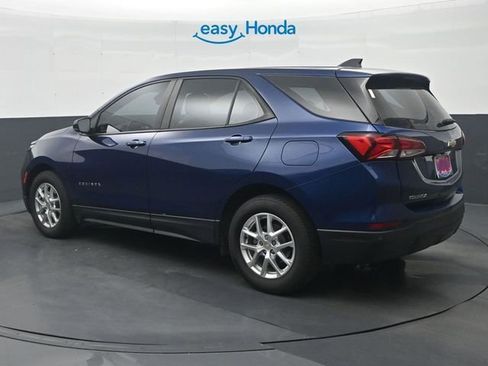 Used 2022 Chevrolet Equinox LS FWD image 5