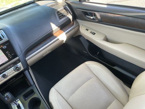 Used 2017 Subaru Outback 3.6R Limited image 14