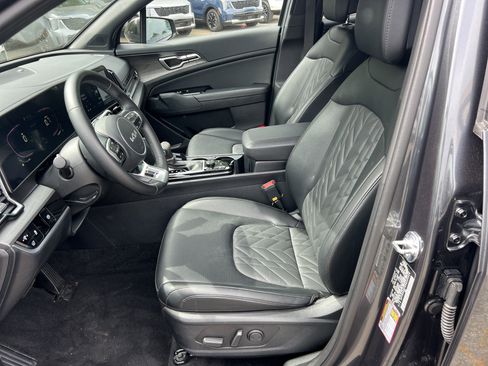 Used 2024 Kia Sportage X-Line w/ X-Line Premium Package image 9